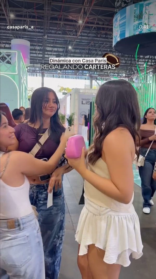 Casa París en Expobelleza 2026: stand, asesoría de imagen y vestidos en alquiler (32)