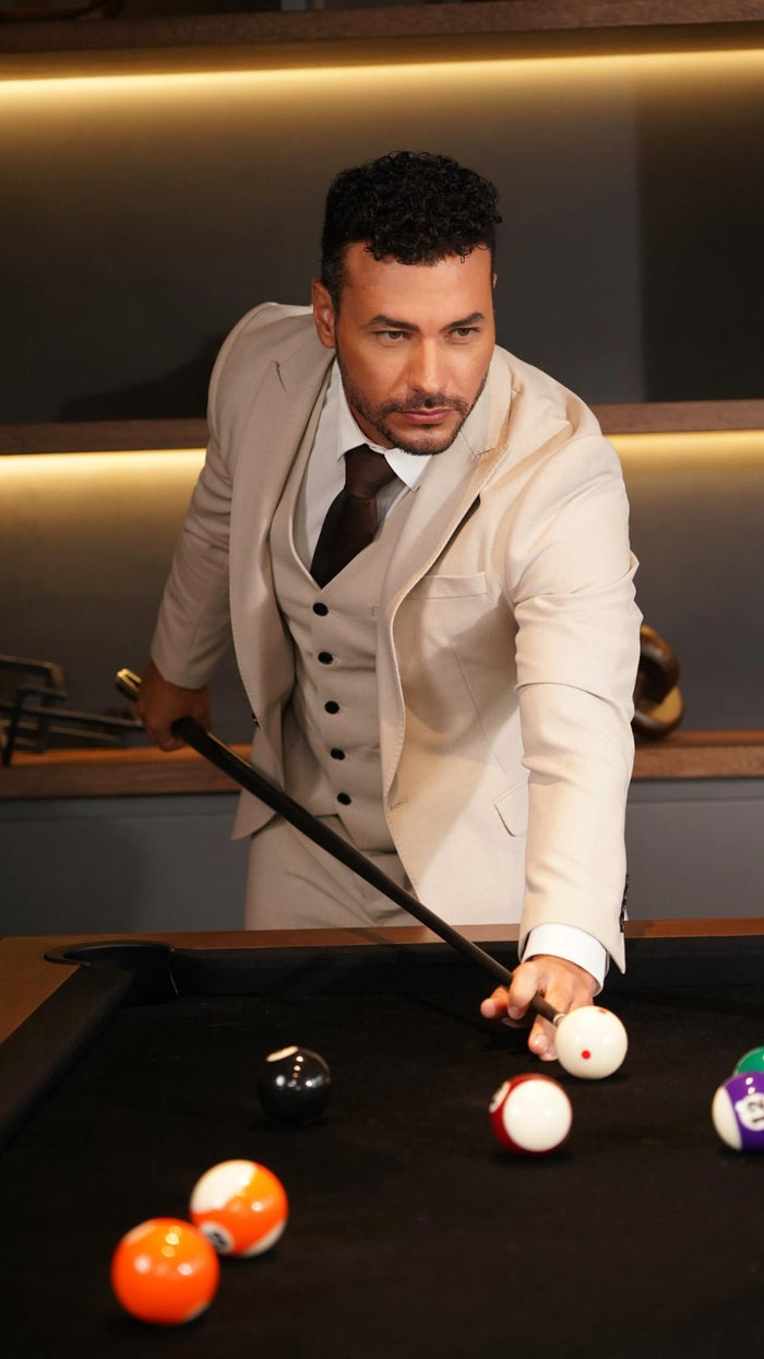 Traje de hombre marfil con chaleco
