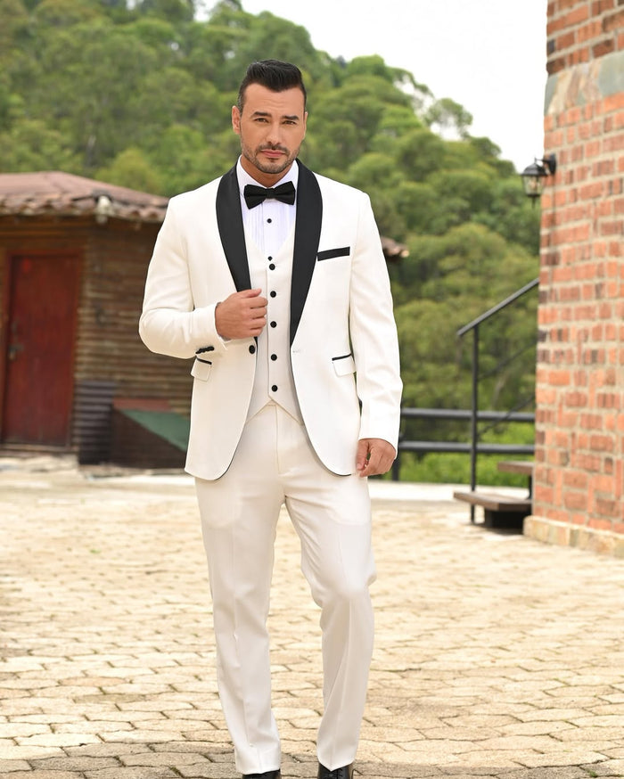 Smoking blanco completo con solapa negra y chaleco blanco